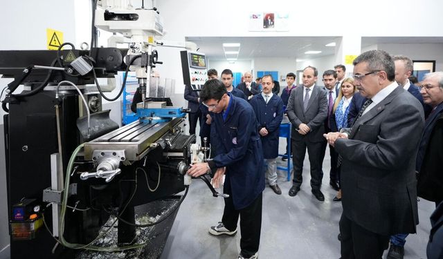 Bakan Tekin’den Mesleki Eğitim ve TÜBİTAK Projesi Açıklaması