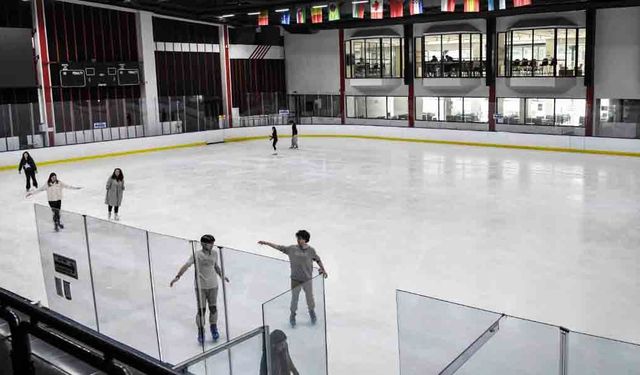 Ankara’da Bayramda Buz Pateni Keyfi Sürecek, BelPa Tatil Boyunca Açık