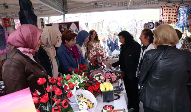Çankaya Evleri'nde Yılsonu Coşkusu: Zafer Park El Emeğiyle Renklendi
