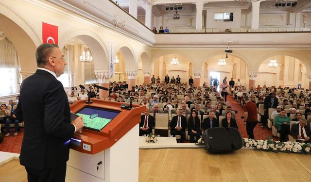 Fuat Oktay’dan Gazi Üniversitesi’nde "Dünya Düzeni" Mesajı