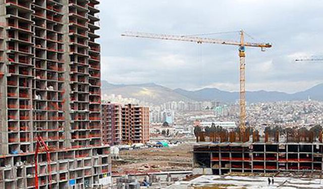 Konutta Durgunluk, Altyapıda Canlanma: İnşaatı Kamu Projeleri Sırtladı