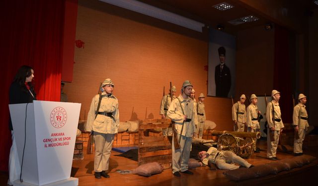 Kahramankazan’da Gençlerin "Kurtuluş" Piyesi Ayakta Alkışlandı