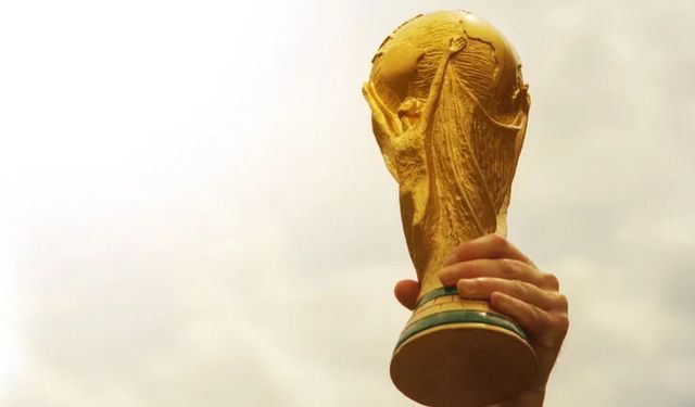 İlk Dünya Kupası Futbol Endüstrisini Nasıl Şekillendirdi?