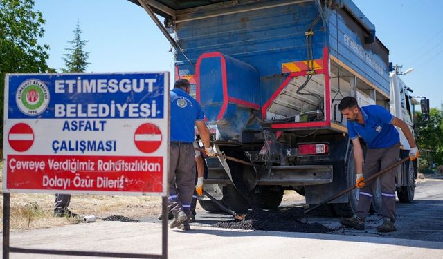 Etimesgut Belediyesi 2 Mahalle için Harekete Geçti, Yollar Yenilendi