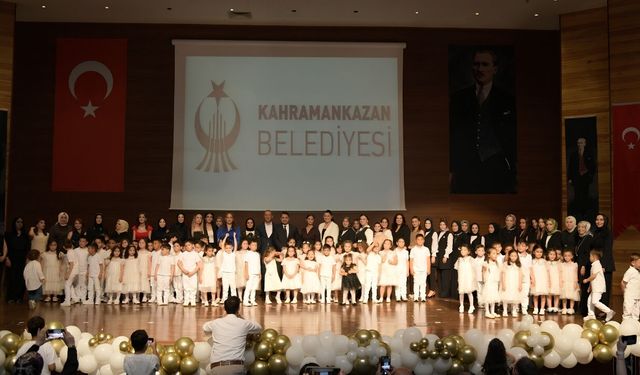 Kahramankazanlı Minikler Mezuniyet Keplerini Fırlattı