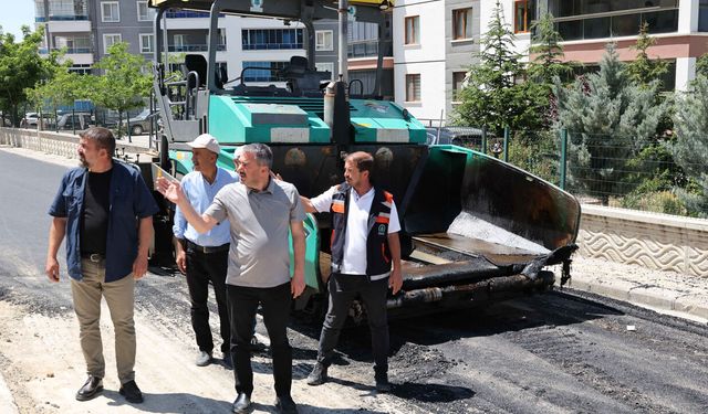 Pursaklar'da Altyapısı Biten Sokaklar Anında Asfaltlanıyor