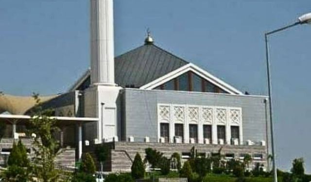 Ankara'da Hafriyat Kazasında Hayatını Kaybeden İşçi Defnedildi