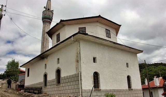 Çamlıdere Elmalı Köyü Camii