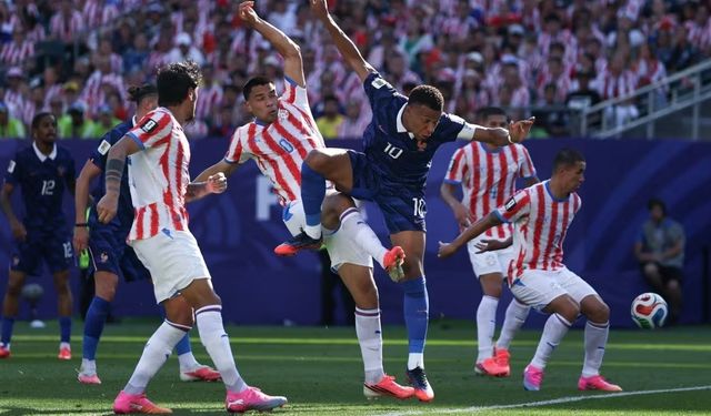 Paraguay'ı Tek Golle Geçen Fransa Çeyrek Final Biletini Kaptı