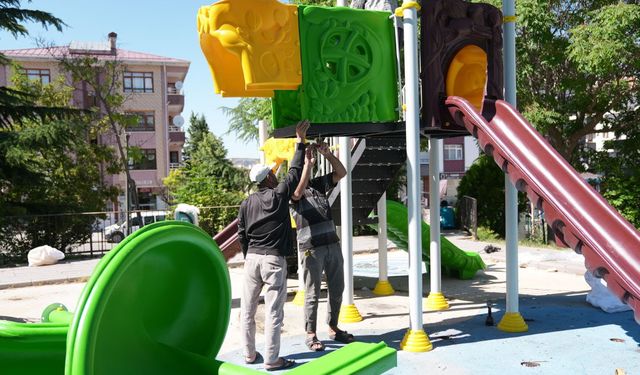 Gölbaşı'nda Çocuklar için Parklar Yenileniyor: Güvenli Oyun Alanları Oluşturuluyor