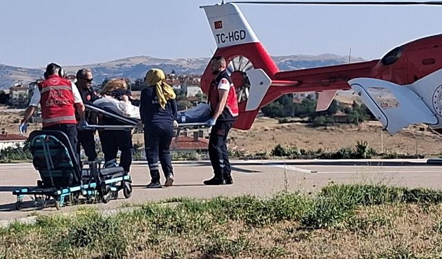 Nallıhan'da Kalp Krizi Geçiren Adam Hava Ambulansıyla Ankara'ya Sevk Edildi