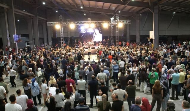 Başkentin Sevilen İsmi Nadir Durak Sincanlılarla Bir Araya Geldi