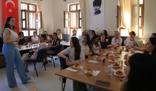 Keçiören Belediyesi’nden Ailelere Özel "Etkili ve Yetkin Ebeveynlik" Semineri
