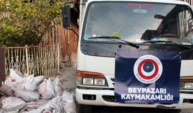 Beypazarı'nda İhtiyaç Sahiplerine Kömür Desteği Sağlanıyor