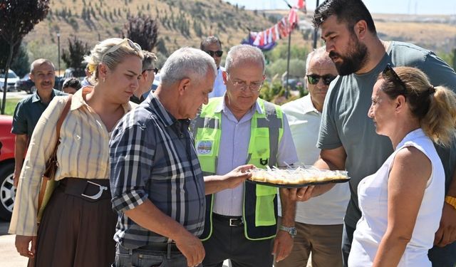 Mamak Belediyesi 26 Arıcıya Kraliçe Arı Desteği Verdi