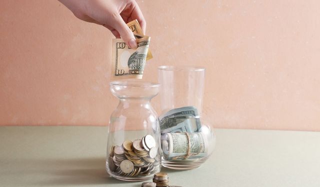 Monetarizm Teorisi Nedir? Ekonomiyi Nasıl Açıklıyor?