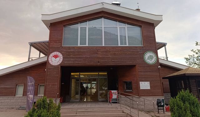 Nallıhan Kuş Cenneti Yeni Sosyal Tesisleriyle Ziyaretçi Ağırlıyor