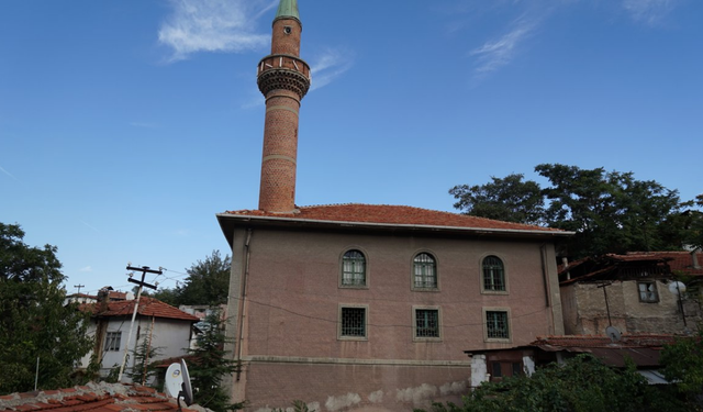 Ankara Şükriye Camii ve Tarihi Çeşmesi