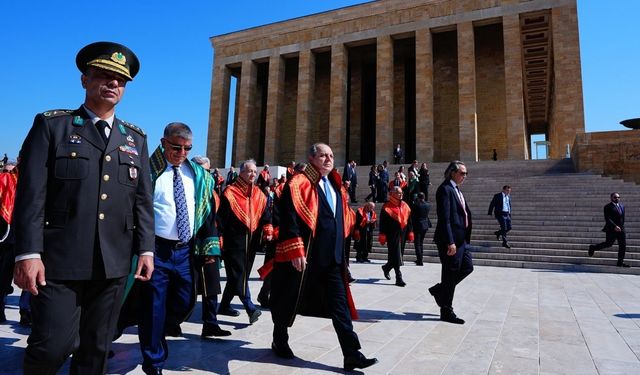 Yargıtay Heyeti Yeni Adli Yıl Öncesi Anıtkabir’i Ziyaret Etti