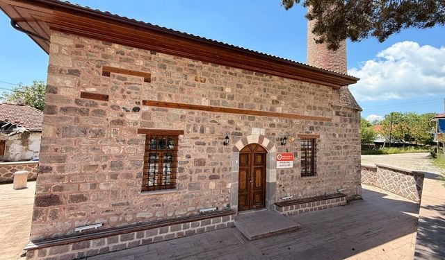 Kızılcahamam Pazar Köyü Aşağı Camii