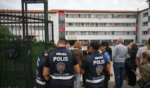 Ankara’da Öğrencilerin Güvenliği için Okul Önlerinde Denetim Mesaisi