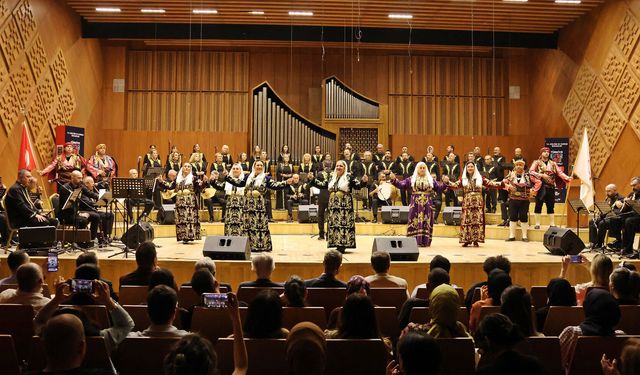 Seymenler ve Bacıerenler Kültür Yolu Festivali'nde Sahne Aldı