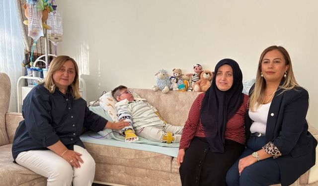 Mamak Belediyesi Taha Emir'in Tedavisine Destek Oldu