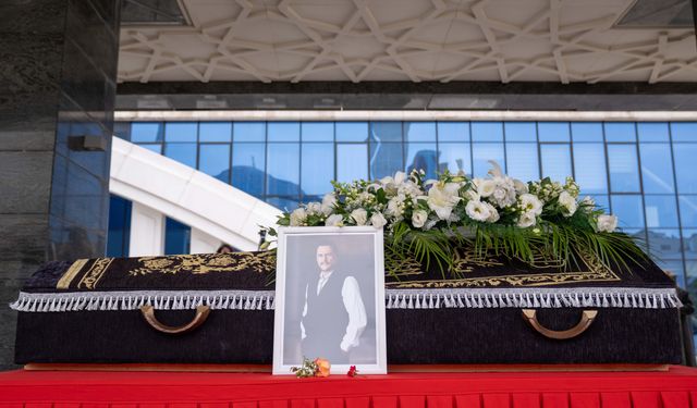 Sanatçı Alpay Ankara’da Son Yolculuğuna Uğurlandı