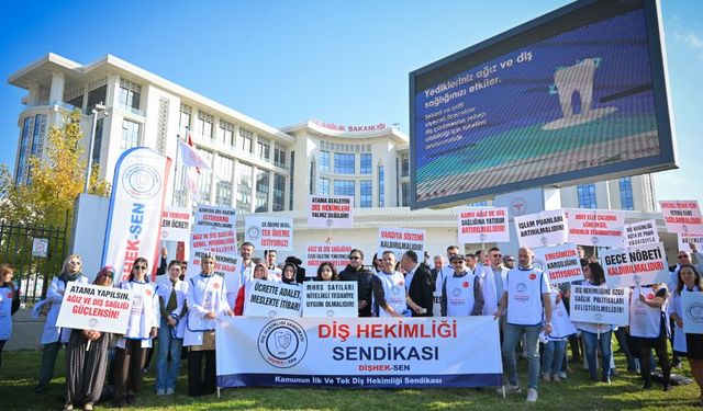 Diş Hekimlerinden Bakanlık Önünde Eylem: "Tedavi Süreleri Uzatılsın, İş Yükü Azaltılsın"