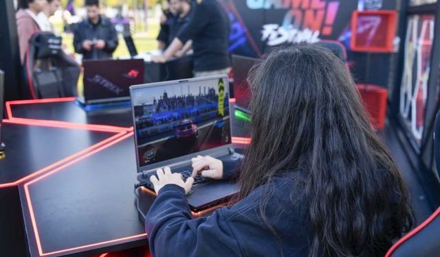 Ankara’da GameZone Game On Festivali: Gençler 1 Milyon TL'lik Final için Yarıştı