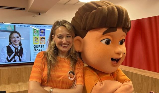 Gupse Özay ‘Gupi ve Gülmeyen Kral' Filmiyle Ankara'da Sevenleriyle Buluştu