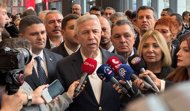 Mansur Yavaş, Parti Değiştiren Belediye Başkanlarına Tepki Gösterdi