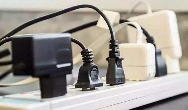 Prizde Unuttuğunuz Şarj Aleti Elektrik Harcıyor mu?