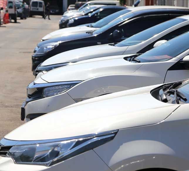 İkinci El Pazarı İkiye Bölündü: Ya En Ucuzu Ya En Lüksü