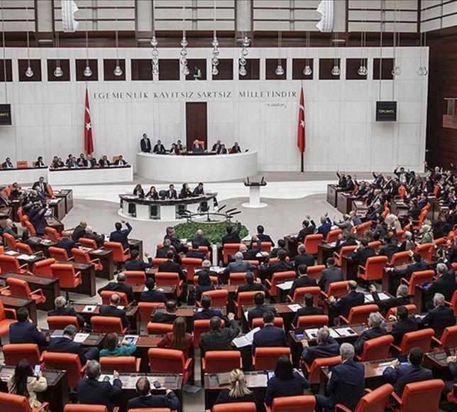 Emekli Bayram İkramiyesinin 4 Bin Liraya Yükseltilmesi TBMM’de