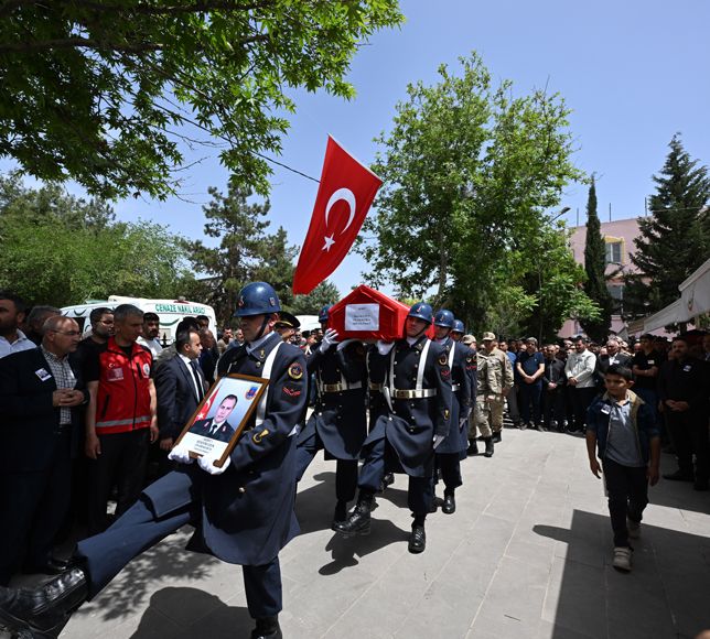Gaziantep Şehit Astsubayı Son Yolculuğuna Uğurladı