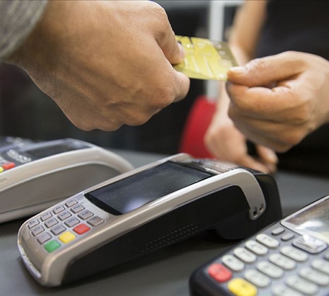 Kartlı Ödemeler Rekor Kırdı! 1,75 Trilyon Liraya Ulaştı