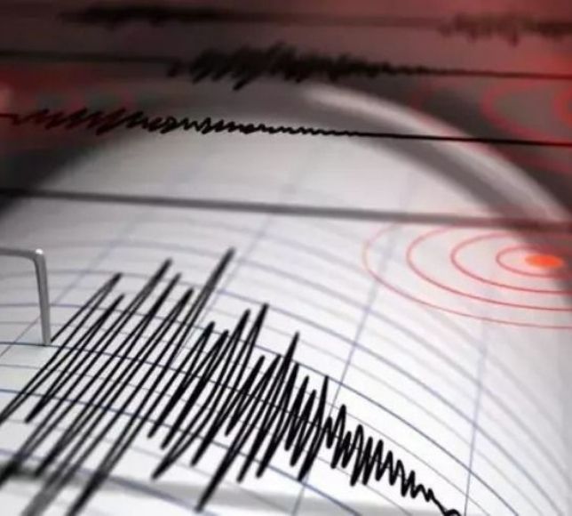 Endonezya'da 5.7 Şiddetinde Deprem Meydana Geldi