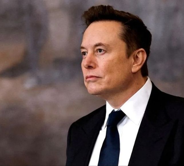 Elon Musk’tan Tarihi Rekor: Servetini 500 Milyar Dolara Çıkardı