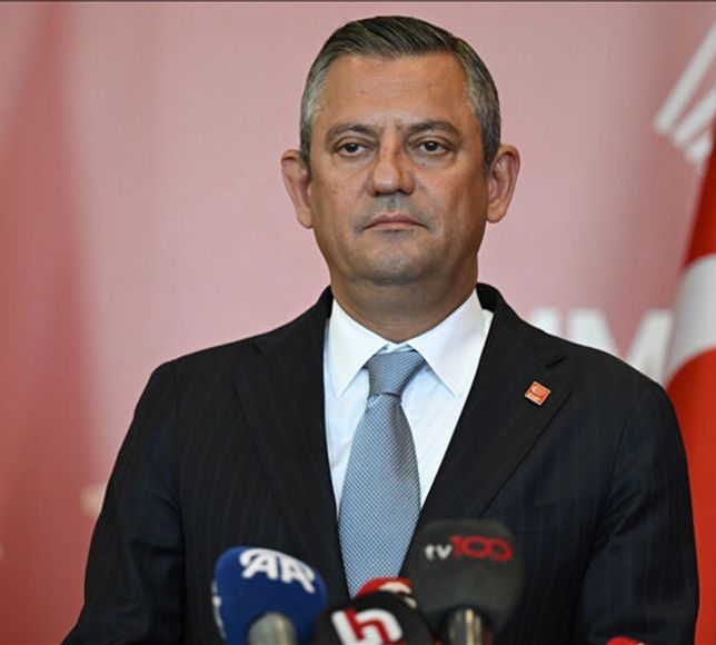 Özgür Özel, Yeniden CHP TBMM Grup Başkanı Seçildi