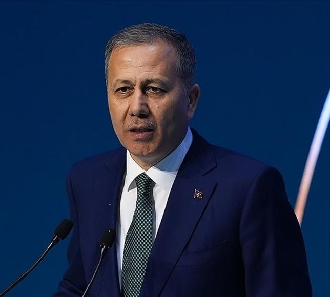 Ali Yerlikaya Duyurdu: Saldırı Amaçlı Yol Kapatan Sürücülere 180 Bin Lira Ceza