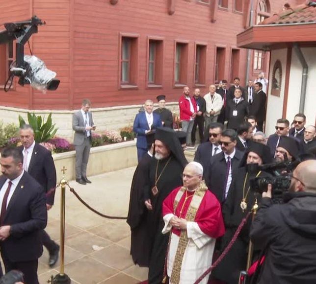 Papa 14. Leo, İstanbul’daki Aya Yorgi Kilisesi’ndeki Ayine Katıldı