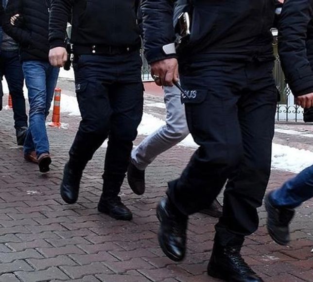 Etimesgut’ta Drift Atarak Trafiği Tehlikeye Atan 16 Kişi Gözaltına Alındı
