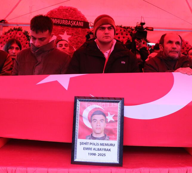 Şehit Polis Emre Albayrak Samsun’da Son Yolculuğuna Uğurlandı