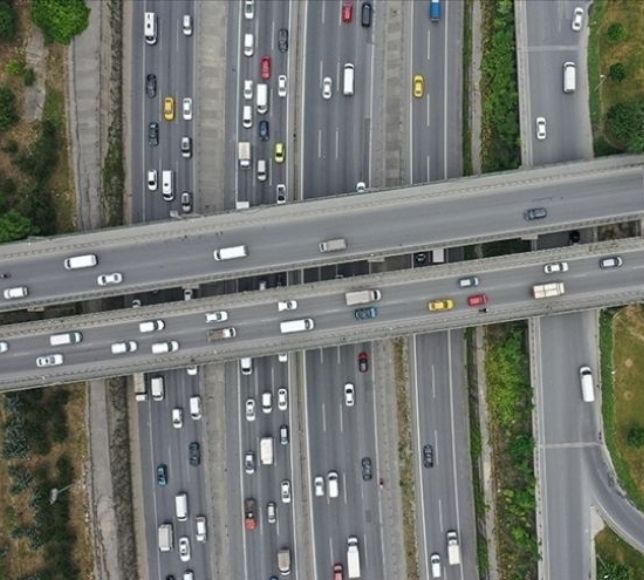 Türkiye'de Taşıtlar 2024’te 382 Milyar Km Yol Yaptı