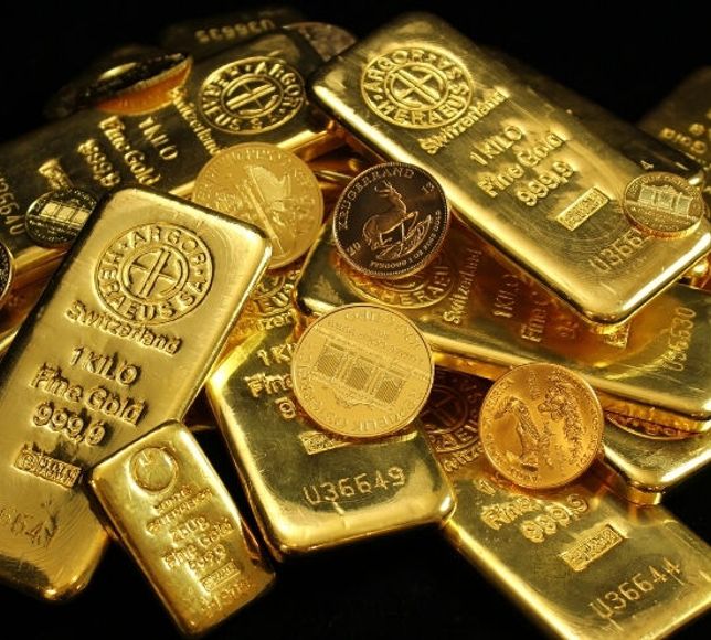 Altın, 53 Yılın En Uzun Aylık Yükselişini Kaydetti