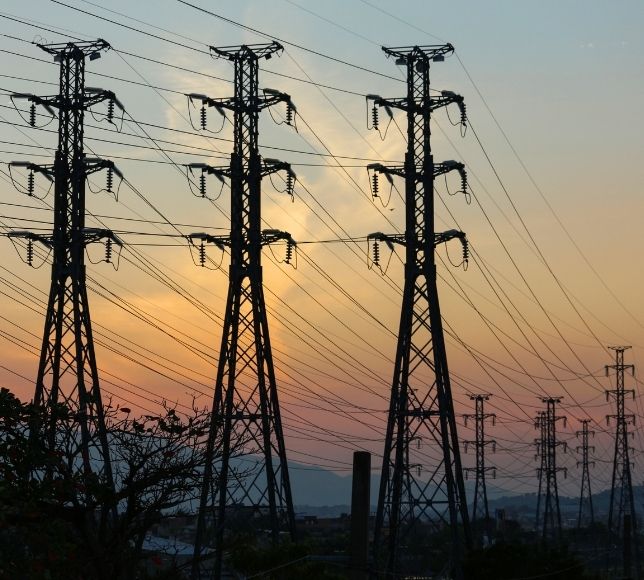 Günlük Elektrik Verileri Paylaşıldı: Üretim Tüketimi Geçti