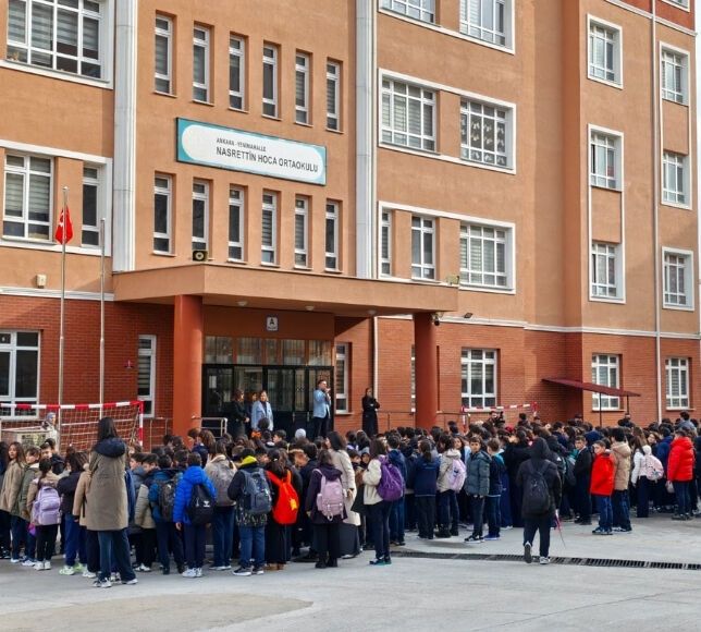 Ankara’da 20 Milyon Öğrenci için Ders Zili Çaldı