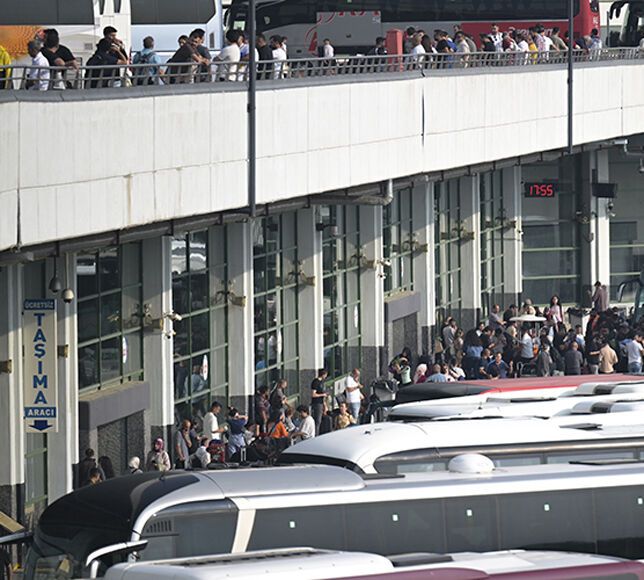 Bayramda Otobüs Bileti Sorunu Çözülüyor, 25 ve Üzeri Koltuklu Araçlar Yola Çıkabilecek