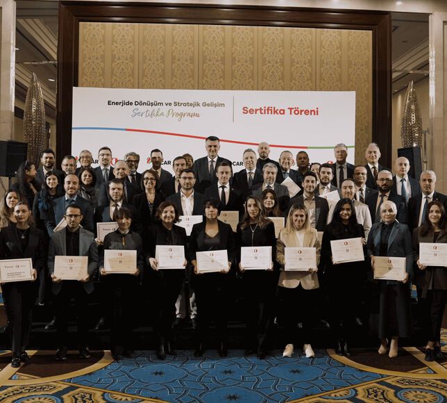 Enerjinin Yeni Elçileri Ankara'da Yetişti, SOCAR ve ODTÜ Programı İlk Mezunlarını Verdi